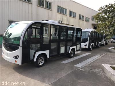  带门14座观光车封闭式